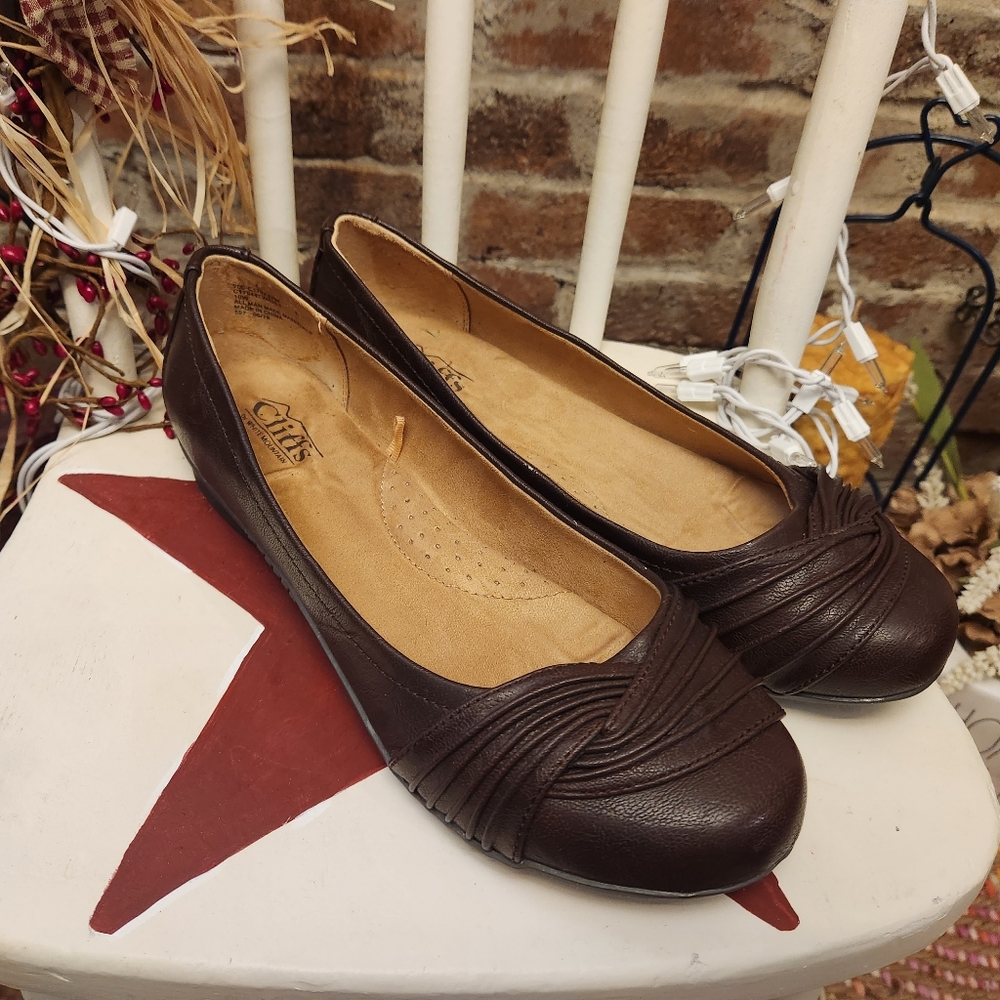 Cliffs brown shoes